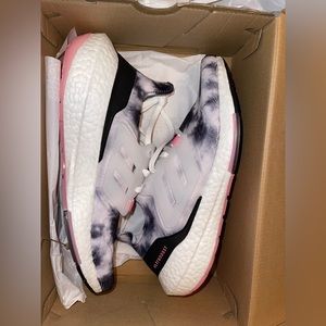 Womens adidas ultraboost 22